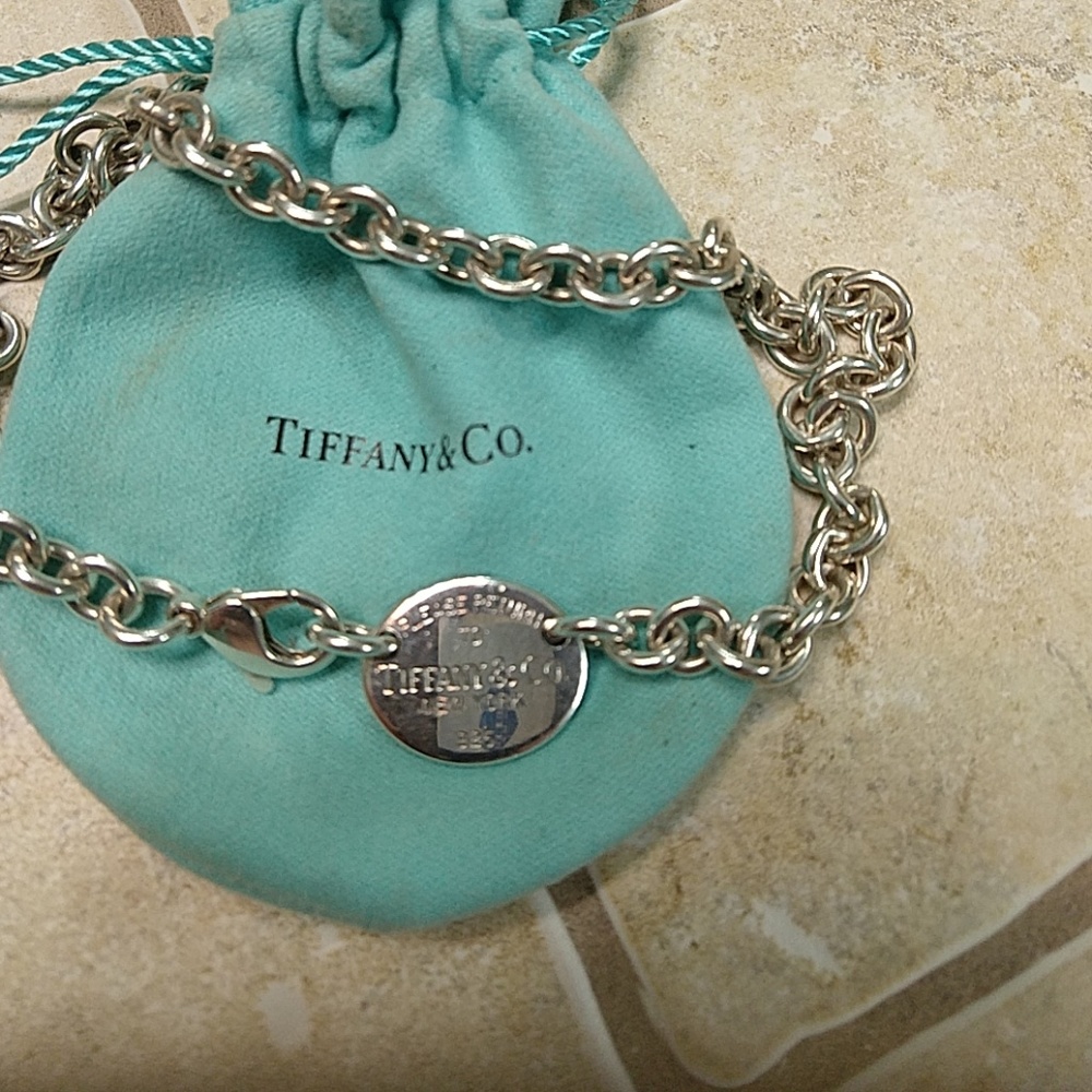 Tiffany &Co choker necklace